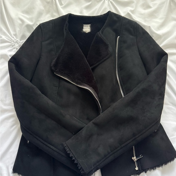 Zara Black Fur Jacket with Asymmetric Zipper - Picture 3 of 6